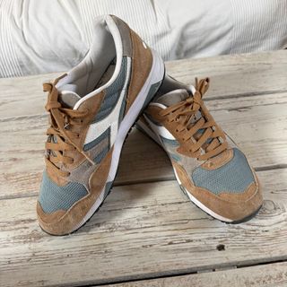 Diadora N 902 S Marrón/Azul