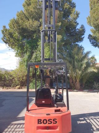 Carretilla elevadora Komatsu buen estado