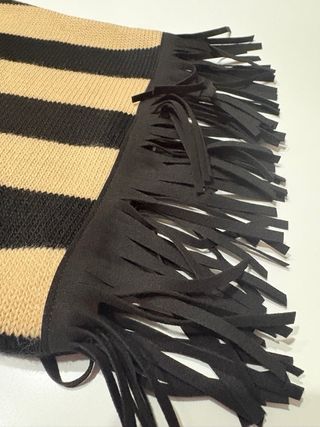 Maglia a righe beige/nera con frange tg.M