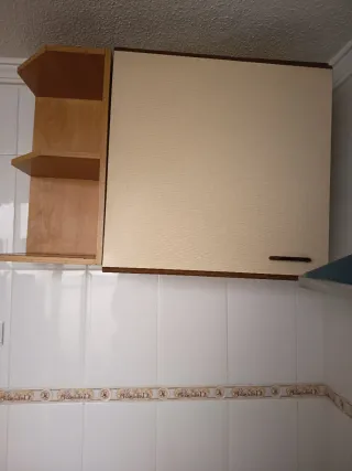 Regalo mueble de cocina beige y marrón