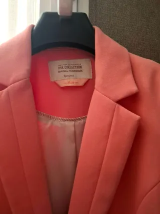 Chaqueta americana Bershka rosa