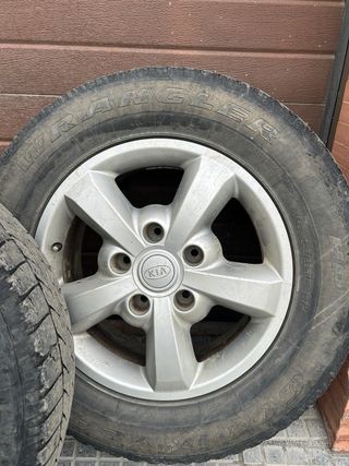 Llantas Kia Sorento (4 unidades)