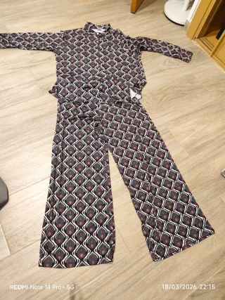 Conjunto pantalón estampado