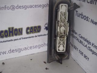 PILOTO TRASERO DERECHO RENAULT RAPID/EXPRESS (F40) 76051