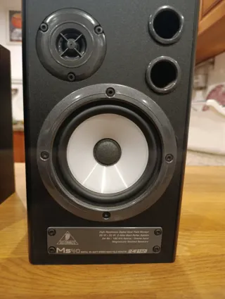 Monitores Behringer MS40 Activos Negro