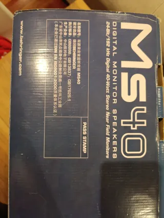 Monitores Behringer MS40 Activos Negro