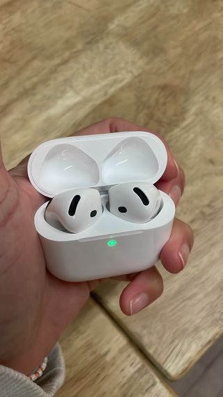 Airpods 4 Blancos