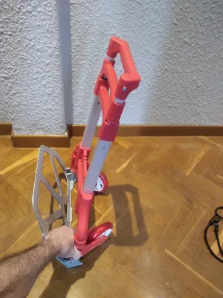 Carretilla de transporte plegable y ligera.