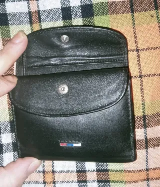 Cartera Tommy Hilfiger Negra