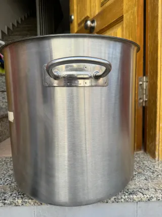 Olla de aluminio Lacor