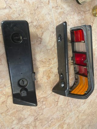 Tulipa trasera Mercedes antiguo