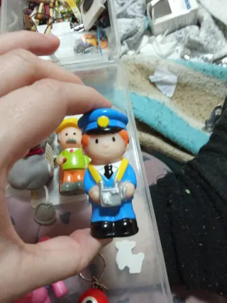 Lote 5 Juguetes: Peluche, Figuras y Llavero