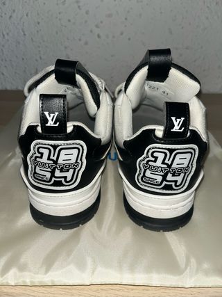 Zapatillas Louis Vuitton Negras y Blancas