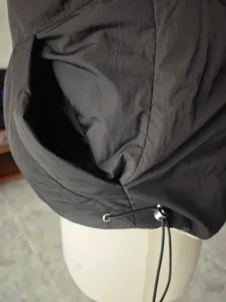 Chaleco acolchado reversible Bershka beige