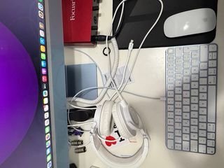 iMac 24 M1 512GB perfecto estado + teclado y ratón