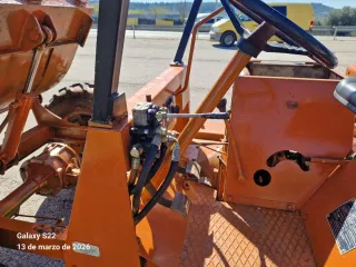 Dumper volquete basculante