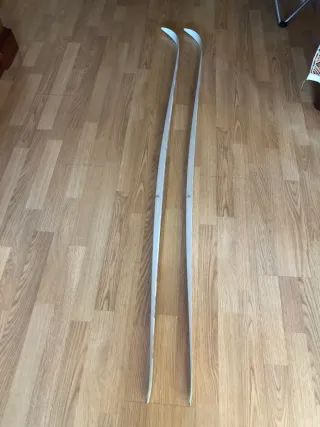 Esquís vintage Elan 600 Yugoslavia NUEVOS