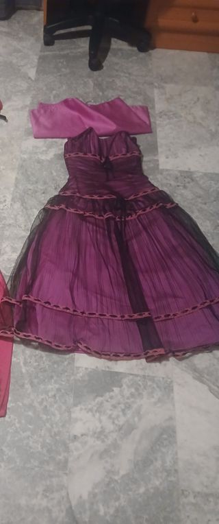 Vestido de fiesta morado y rosa