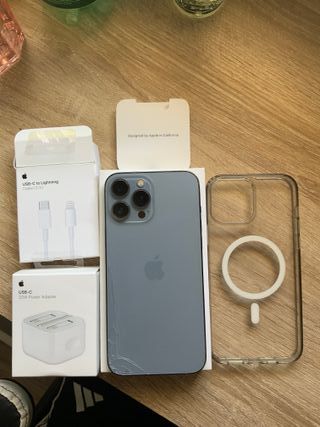 iPhone 13 Pro Max 128GB+ cable original y cargador