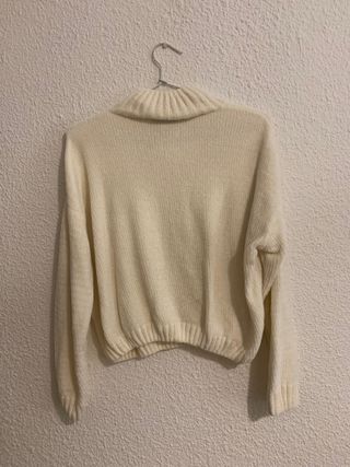 Jersey Pull&Bear cuello alto beige