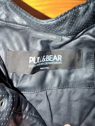 Chaqueta cuero negra efecto acolchado