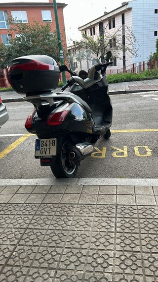 Aprilia Atlantic 125 Negro