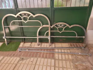 Cabecero y piecero de metal plateado nikel