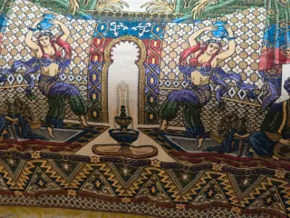 Colcha Tapiz Cama 200x235cm prácticamente nuevo