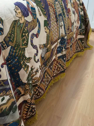 Colcha Tapiz Cama 200x235cm prácticamente nuevo