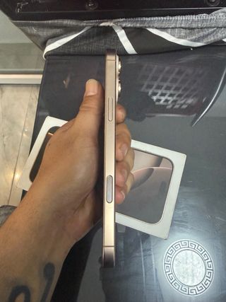 iPhone 16 Pro Max 256GB Titanio Desierto