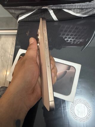 iPhone 16 Pro Max 256GB Titanio Desierto