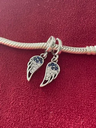 Charm Alas Divisibles Charm