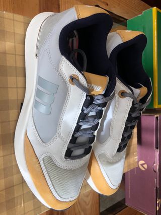 Zapatillas Mustang Mujer Blancas y Amarillas