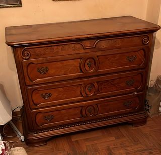 Comò in legno massello