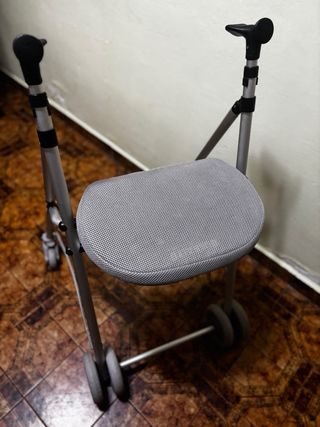 Andador ligero y plegable personas mayores