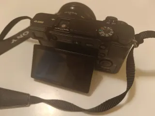 Sony α6000 + Objetivo 16-50mm OSS