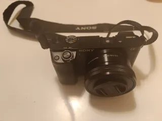 Sony α6000 + Objetivo 16-50mm OSS