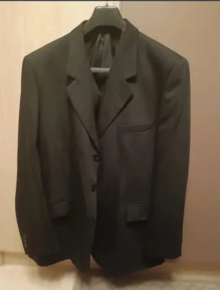 Traje de caballero gris
