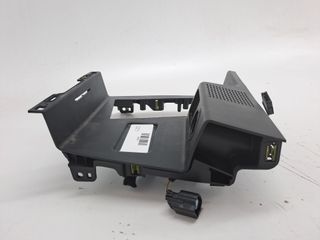 PLASTICO FORD KUGA 498693