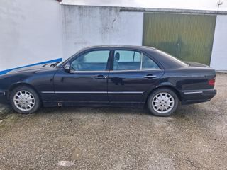 Mercedes-Benz Clase E 2000