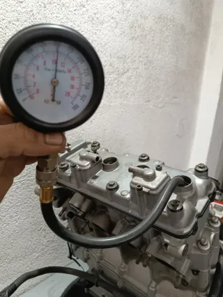 Motor Kawasaki ZX6R 2003