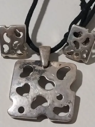 Conjunto YOCARI Plata Colgante y Pendientes