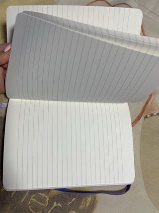 Libreta con banda elástica y marcapáginas