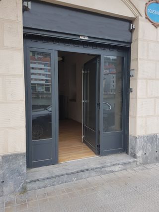 Alquilo local comercial, 22m2, En Deustuibarra 43