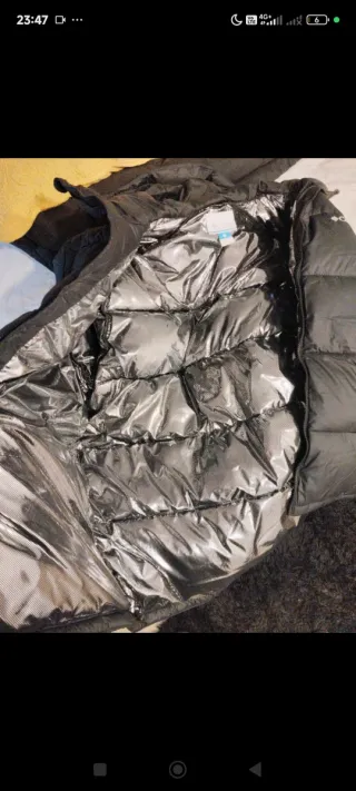 Chaqueta Columbia Negra con Capucha