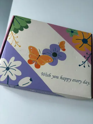 Riñonera personalizada con inicial L y mariposa