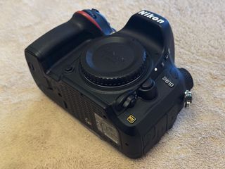 Cámara Nikon D610 (cuerpo) impecable