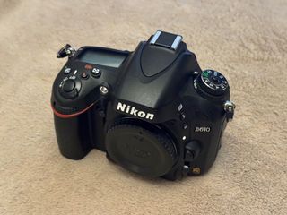 Cámara Nikon D610 (cuerpo) impecable