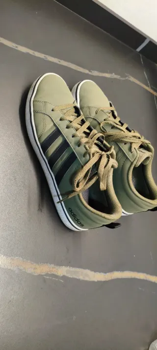 Zapatillas Adidas Verdes y Negras