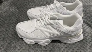 New Balance U9069NRJ Blancas talla 42.